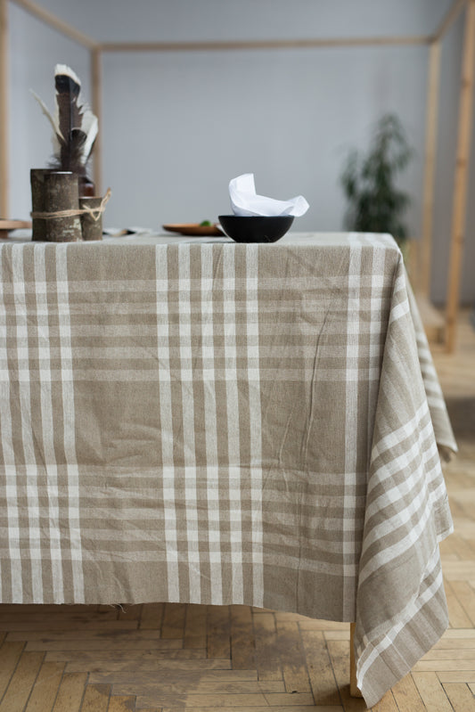 Timeless Linen Elegance Table Cloth