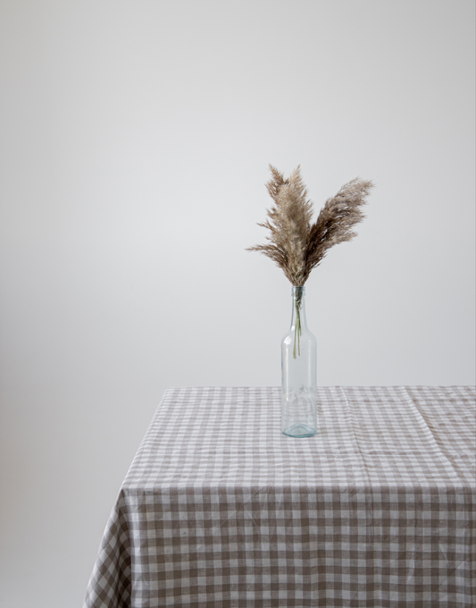 LinenElegance Two-Color Table Cloth