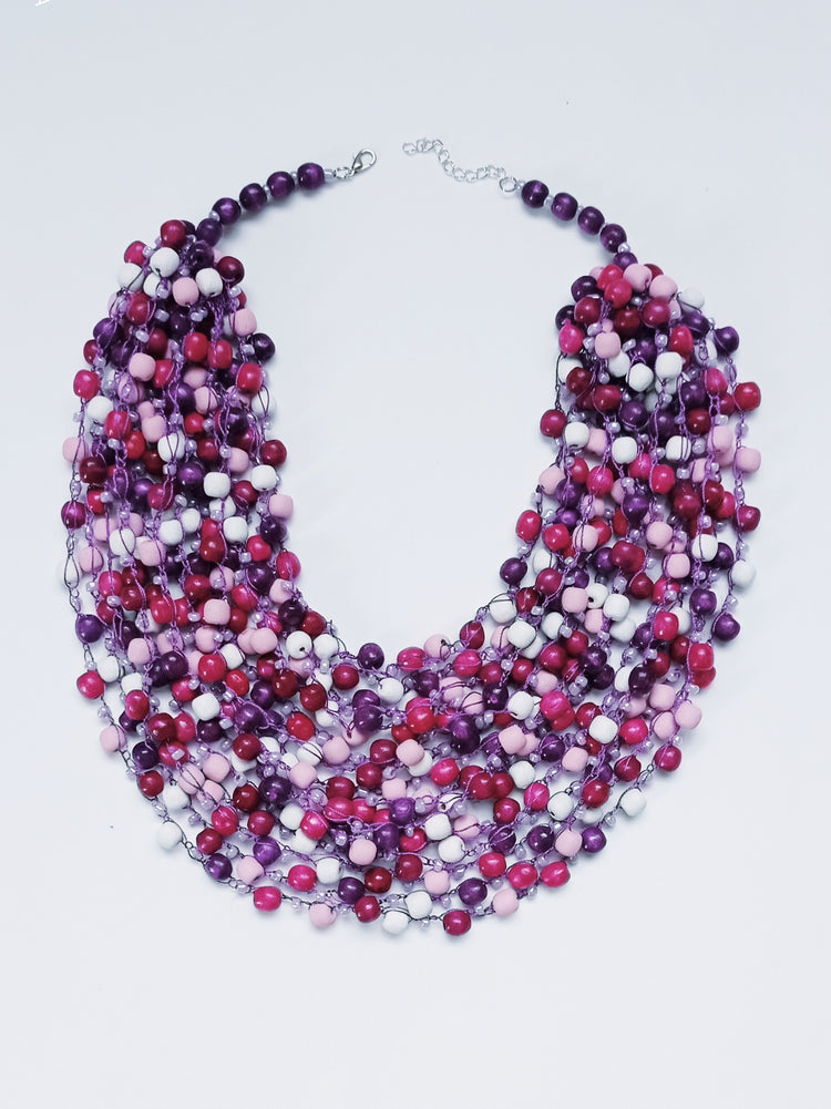 Necklace in the color of ripe berries