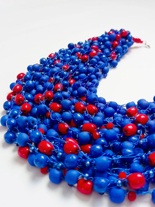 Elegant blue and red necklace