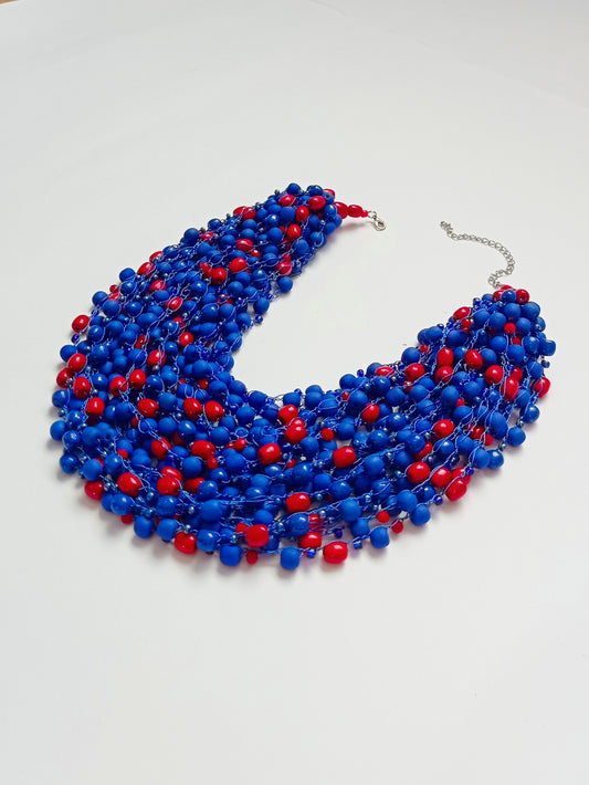 Elegant blue and red necklace